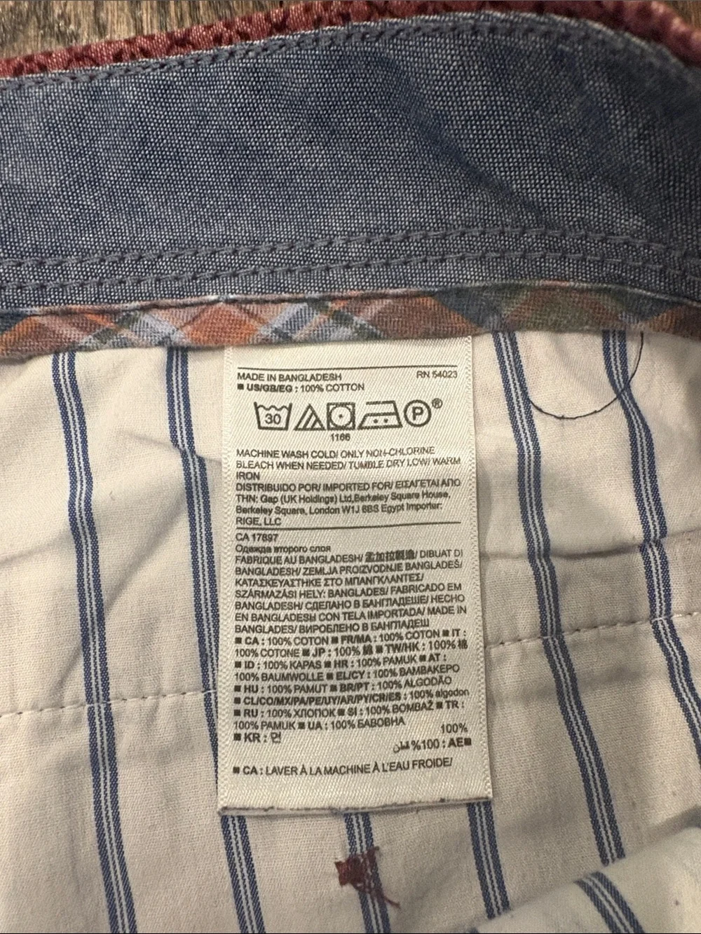 Banana Republic Men's Aiden Printed Red Shorts Size 34